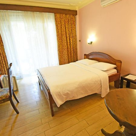 Imperial Golf View Hotel Entebbe Exterior photo