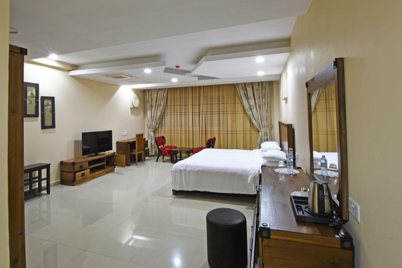 Imperial Golf View Hotel Entebbe Exterior photo